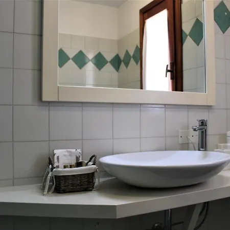 Les Oliviers Aparthotel 4*