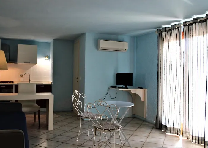 Les Oliviers 4* Porto Azzurro