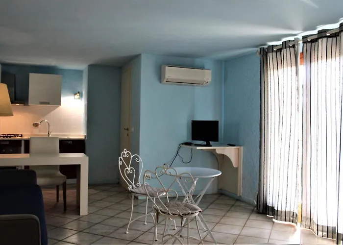 Les Oliviers Aparthotel Porto Azzurro