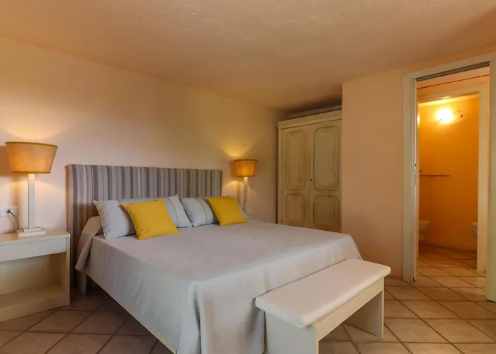 Les Oliviers Porto Azzurro