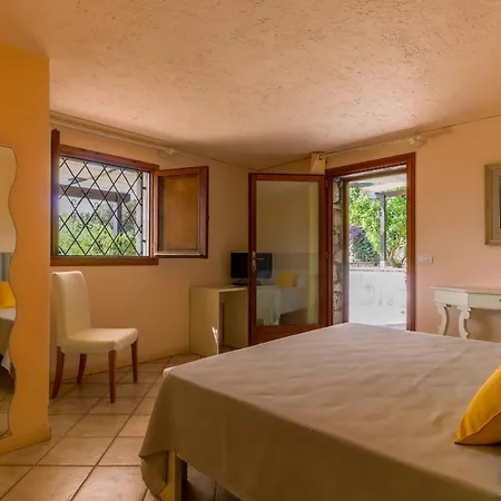 Les Oliviers 3* Porto Azzurro