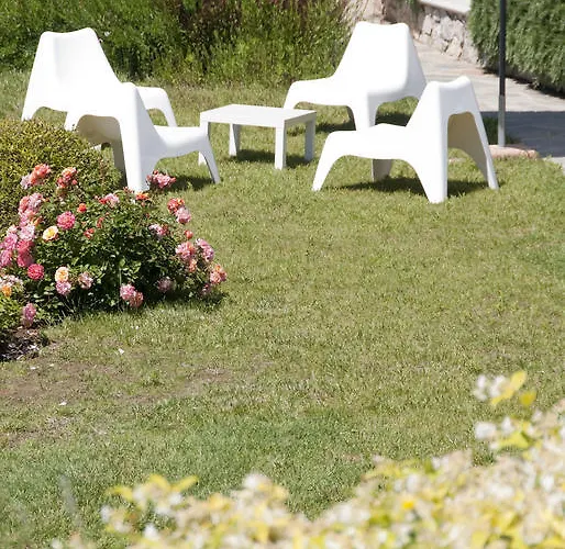 Apart Otel Les Oliviers Porto Azzurro